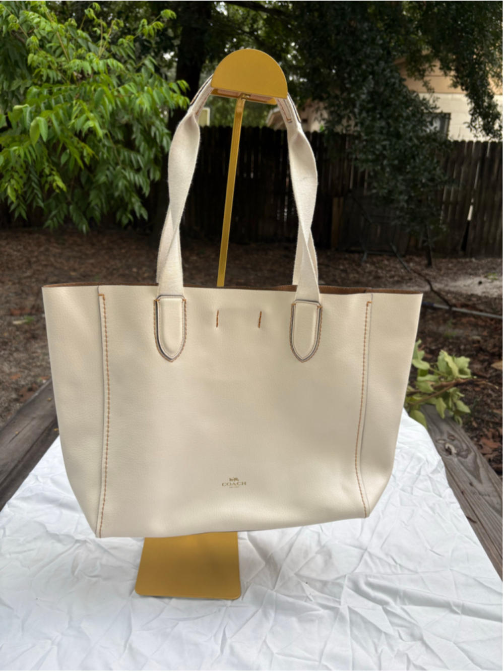 Coach derby tote leather cream with tan suede interior